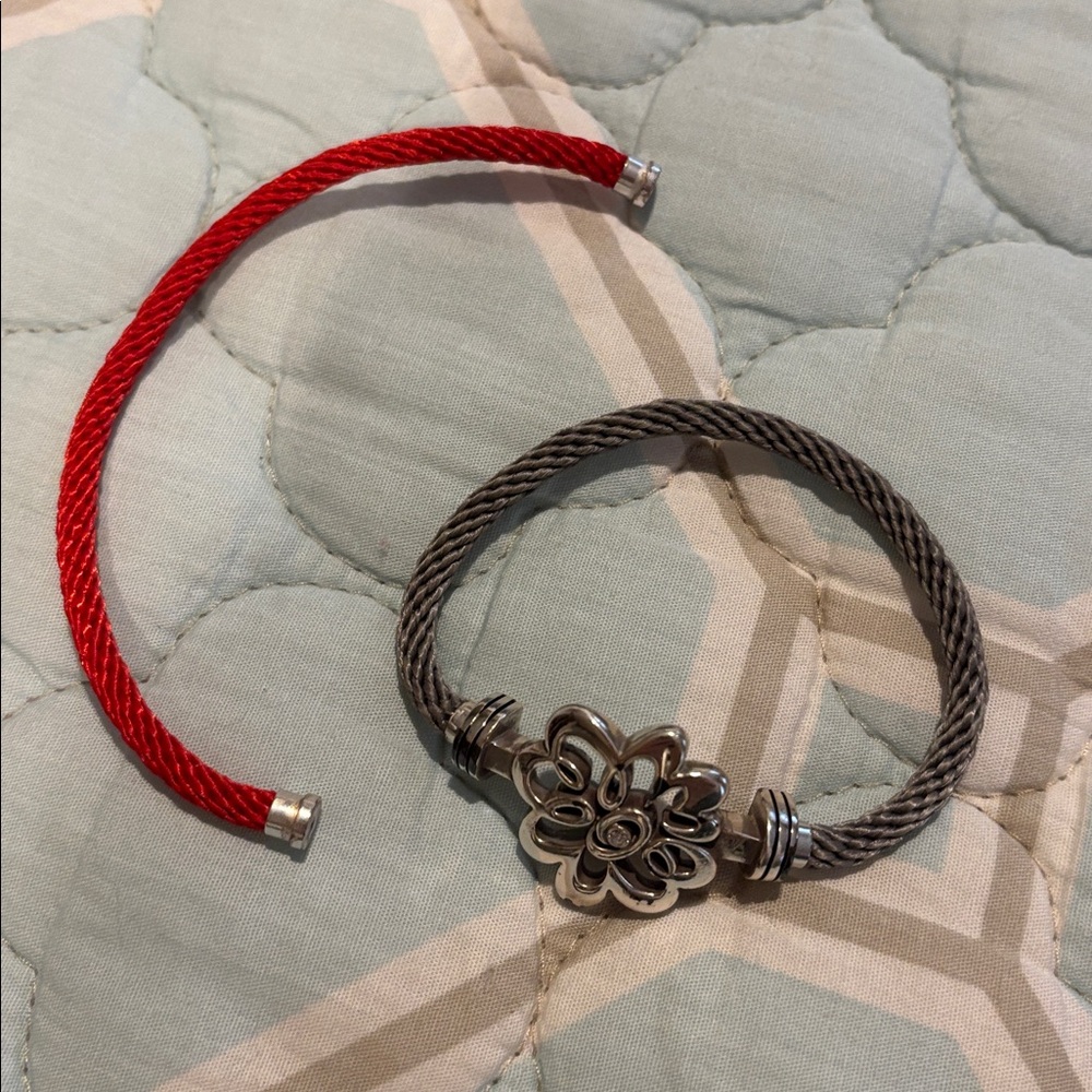 Brighton Flower Bracelet - Picture 2 of 4